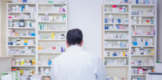 canada pharmacist opioid addiction